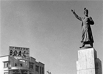 فردوسیِ فراموششده میدان فردوسی؛ تندیسی که دیگر در تهران نیست